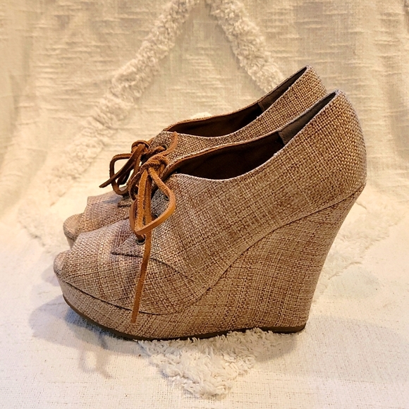 Platform wedge - Picture 2 of 6